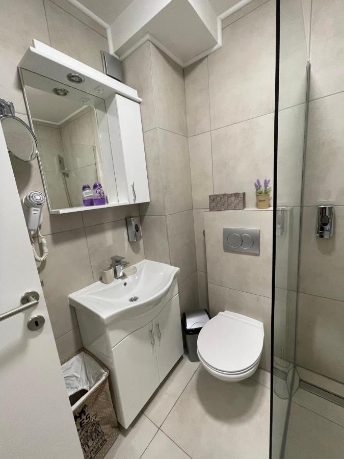 Vmaks Apartman Valentina Vodnika Apartment Novi Sad Luaran gambar